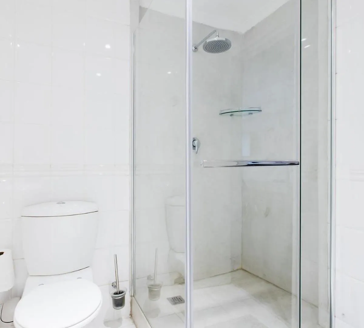 Inn Hotel Type Living, Spacious, Central, Secure,Wifi! Cape Town South Africa